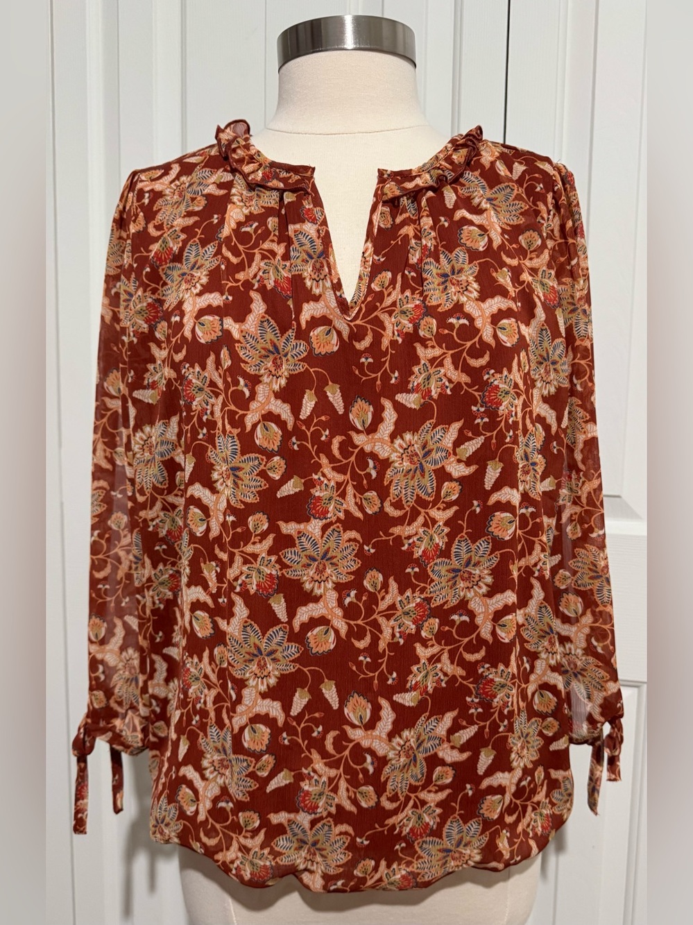 2 for $20 Tamara H V-Neck Ruffle Collar 3/4 Sleeves Floral Size Large NWOT